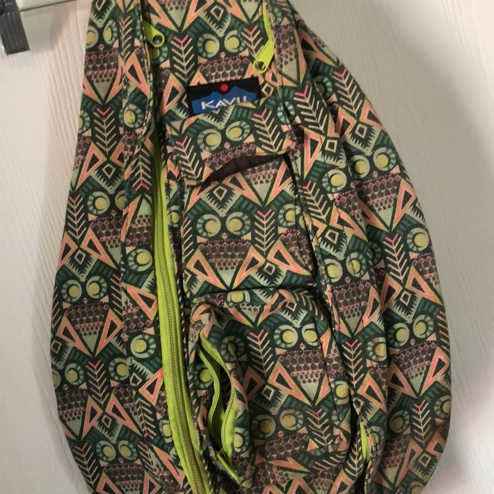Kavu Green rare spring Aztec Y2k Patterned Women's kavu sling bag